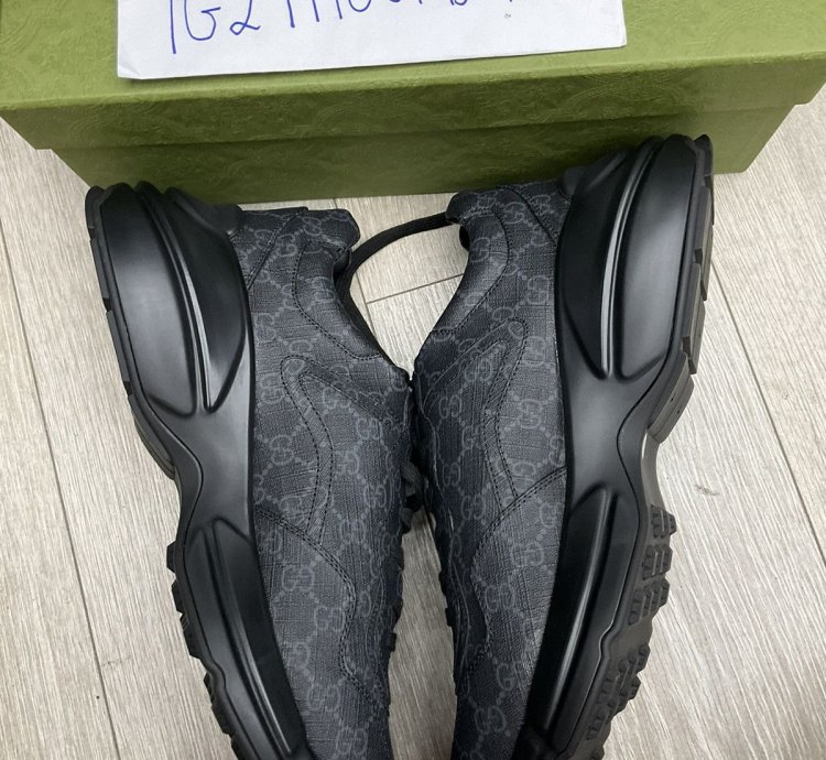 Gucci GG black Rython sneaker Brand new