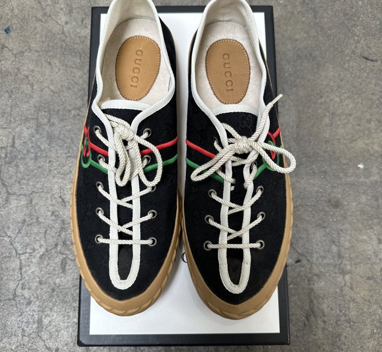 Gucci GG Lace-Up Shoes