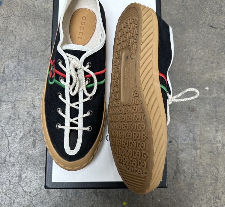 Gucci GG Lace-Up Shoes