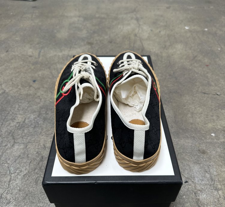 Gucci GG Lace-Up Shoes