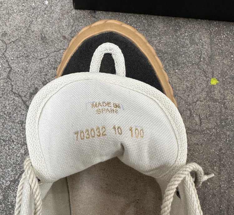 Gucci GG Lace-Up Shoes