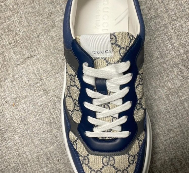 Gucci GG Supreme Sneakers