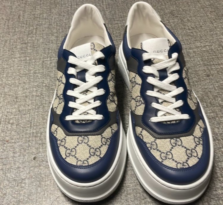 Gucci GG Supreme Sneakers