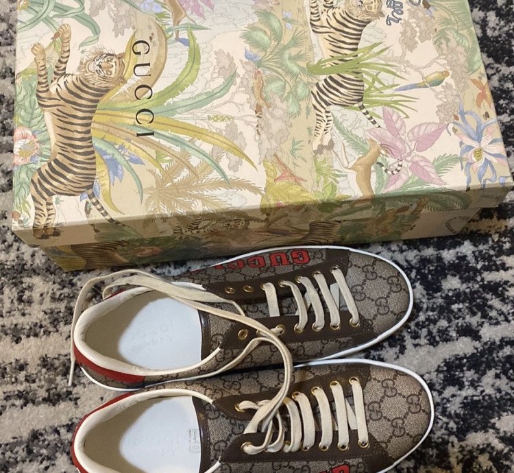 Gucci GG Tiger Ace Sneaker size 8