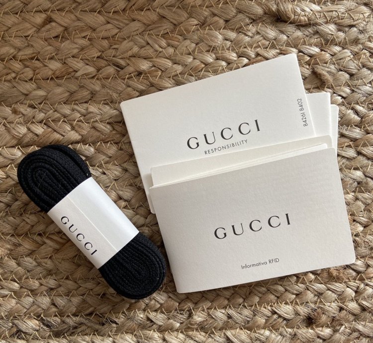Gucci high top tennis shoe