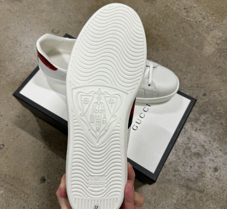 Gucci Kingsnake Ace Sneaker NEW 900