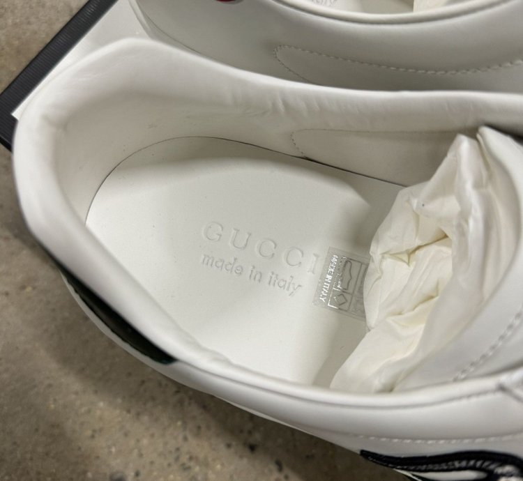 Gucci Kingsnake Ace Sneaker NEW 900