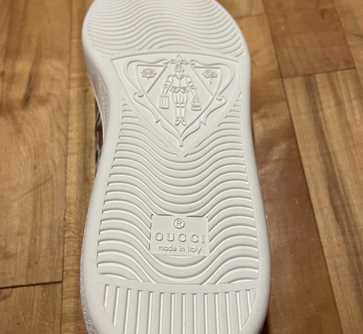 Gucci Kingsnake Ace Sneakers