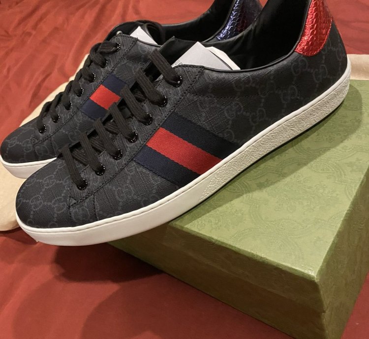Gucci Lowtop Black Laced Sneakers