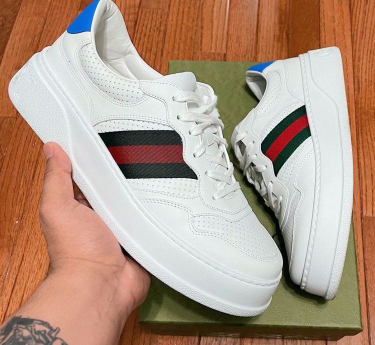 Gucci Men Sneaker with Web (2021)