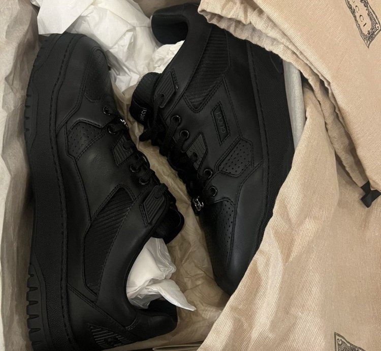 Gucci Mens Jones leather sneakers