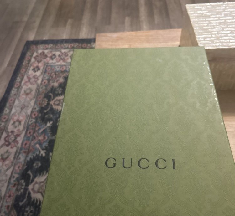 Gucci mid top shoe