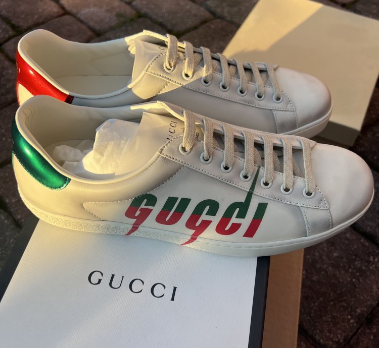 GUCCI NEW ACE BLADE LOGO SNEAKER