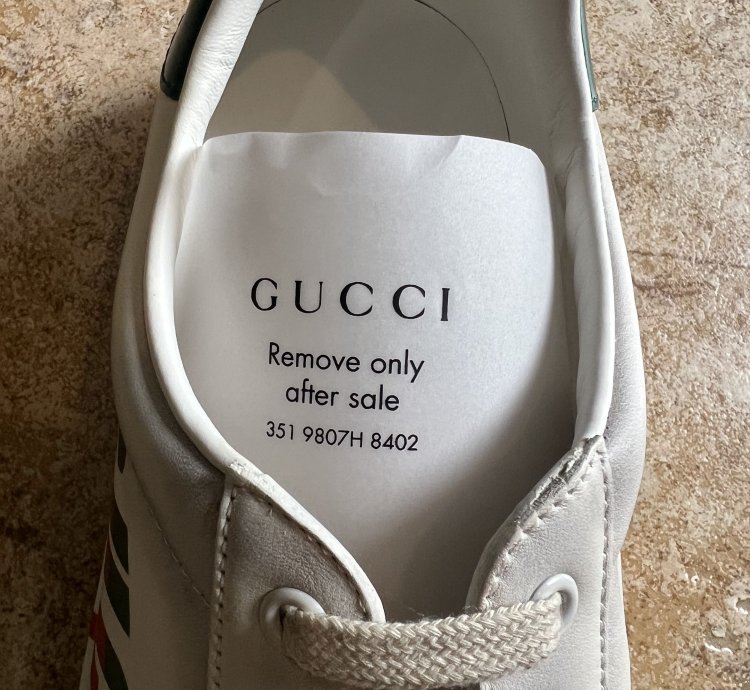 GUCCI NEW ACE BLADE LOGO SNEAKER