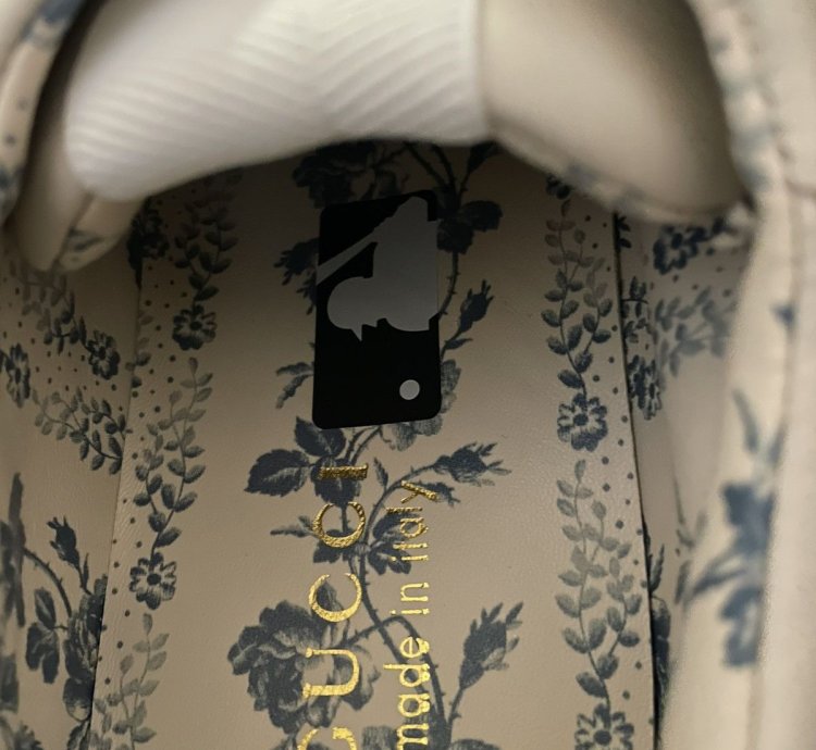 GUCCI NEW YORK YANKEES RHYTONS