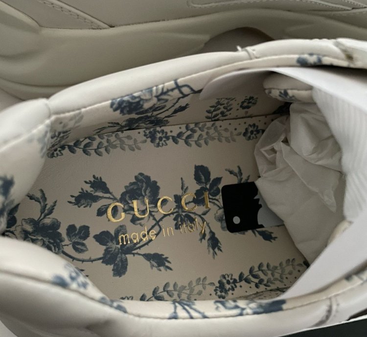Gucci NY Yankees Rhyton Sneaker