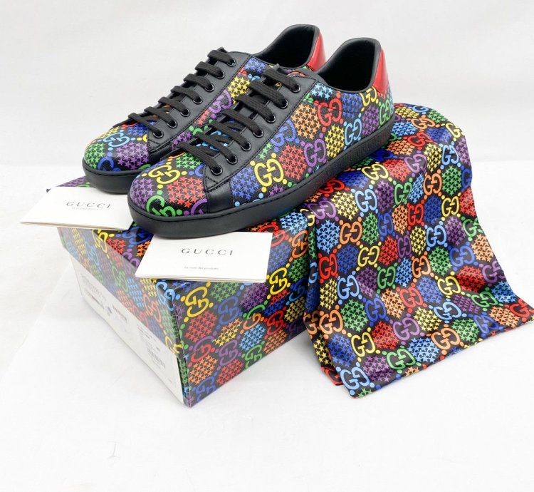 GUCCI PSYCHEDELIC ACE GG LOGO SUPREME SNEAKERS