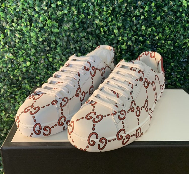 Gucci red white wavy monogram ace sneaker