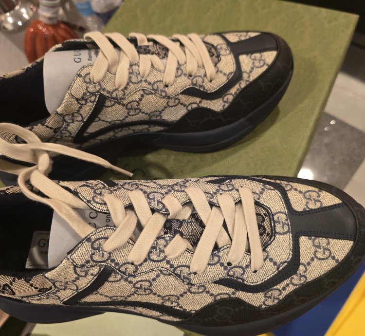 Gucci Rhython Blue Monogram Sz 8 5 Converts US Sz 9