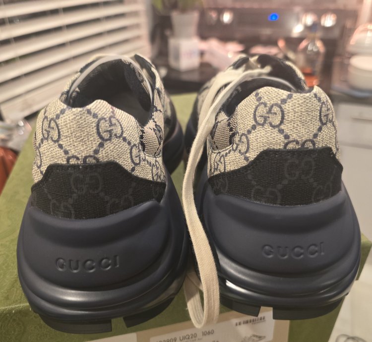 Gucci Rhython Blue Monogram Sz 8 5 Converts US Sz 9