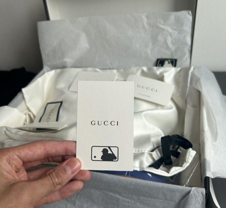 Gucci Rhyton NY edition