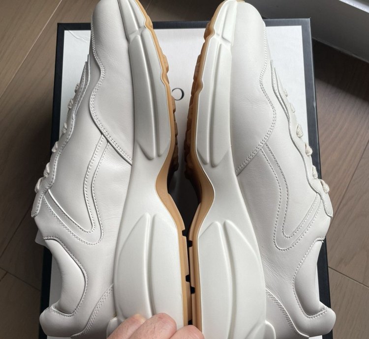 Gucci Rhyton NY Yankees size 10 Gucci