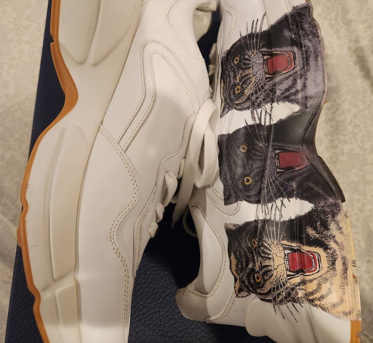 Gucci Rhyton Sneaker