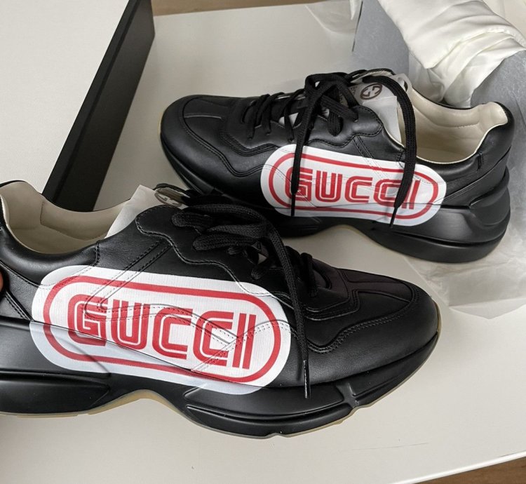 Gucci rhyton sneakers