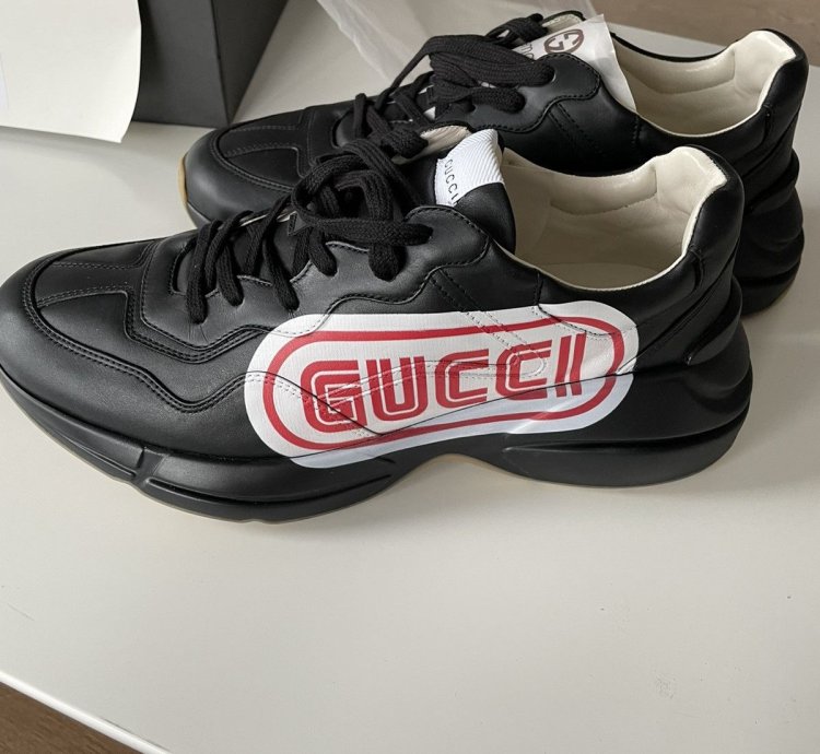 Gucci rhyton sneakers