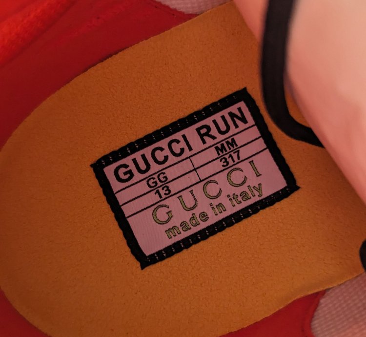 Gucci run flames sneaker