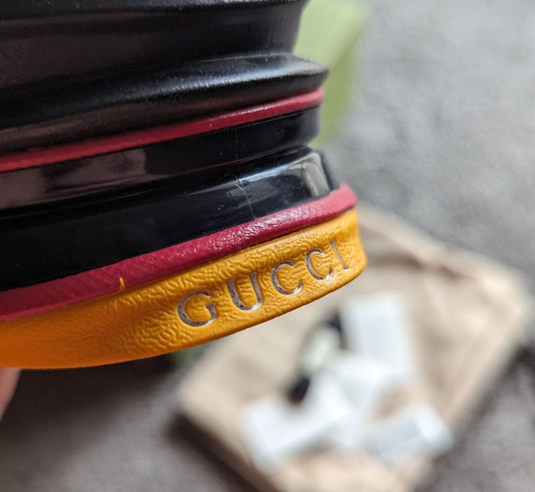 Gucci run flames sneaker