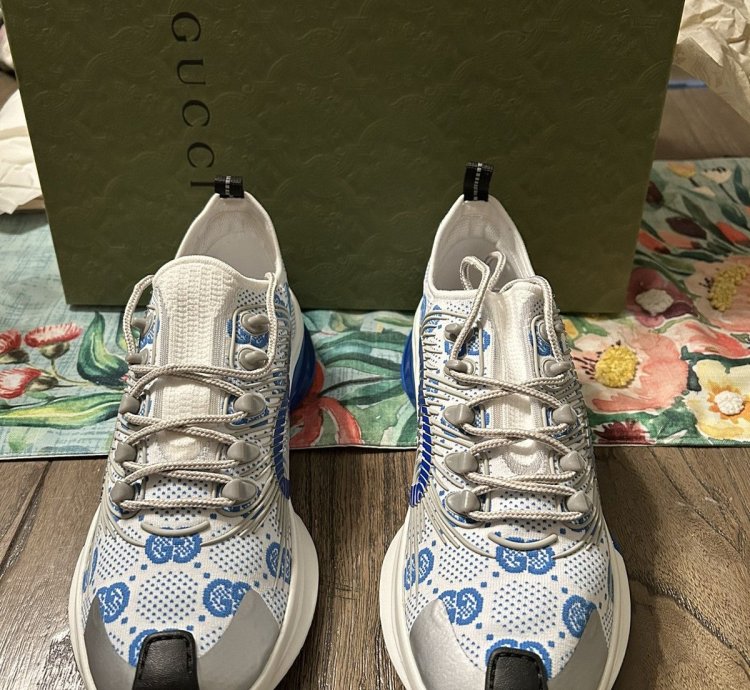 Gucci run knit