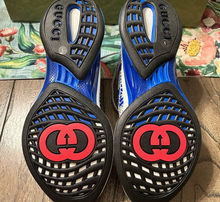 Gucci run knit