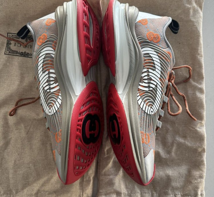 Gucci Run Sneakers