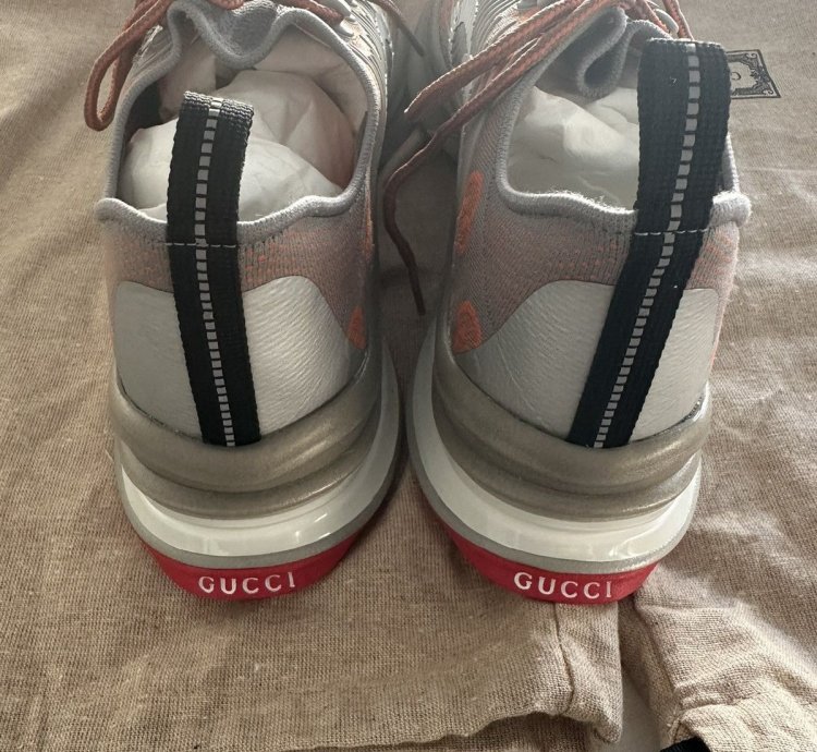 Gucci Run Sneakers