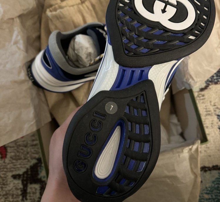 GUCCI RUN SNEAKERS MENS 10