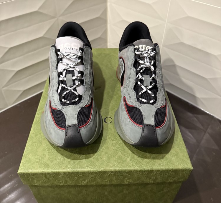 GUCCI RUN SNEAKERS NUBUCK ALASKA LEATHER (SIZE 10US)