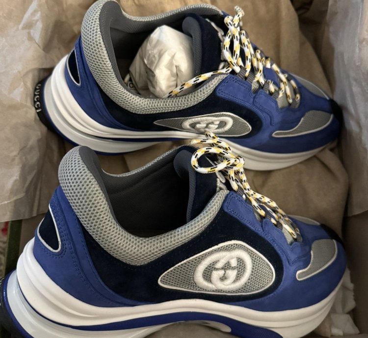 GUCCI RUN SNEAKERS UNISEX WOMENS 9 MENS7