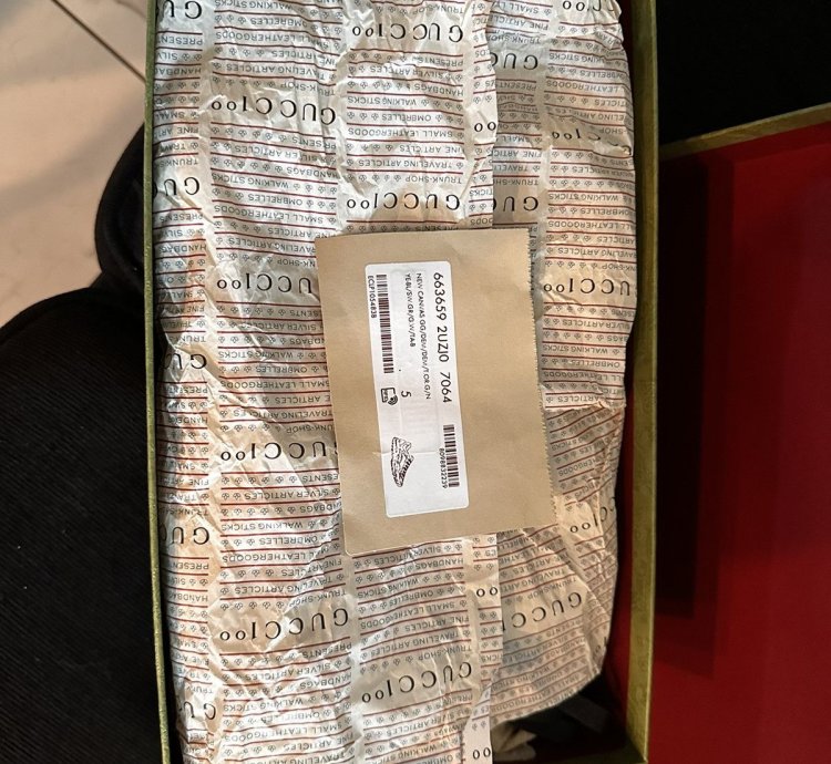 Gucci Rython 100 Beige