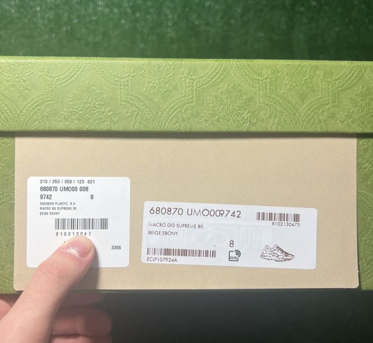 Gucci Rython 100 Beige Size 8