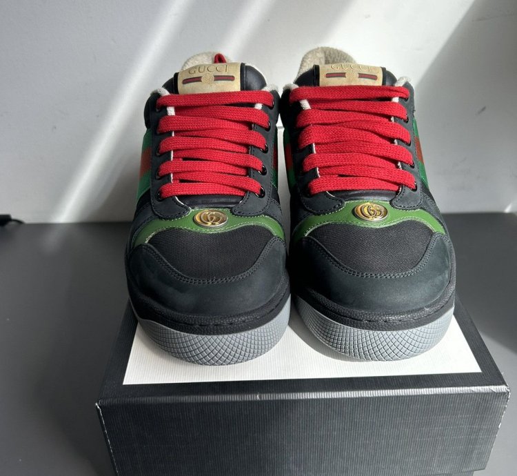 Gucci screener black