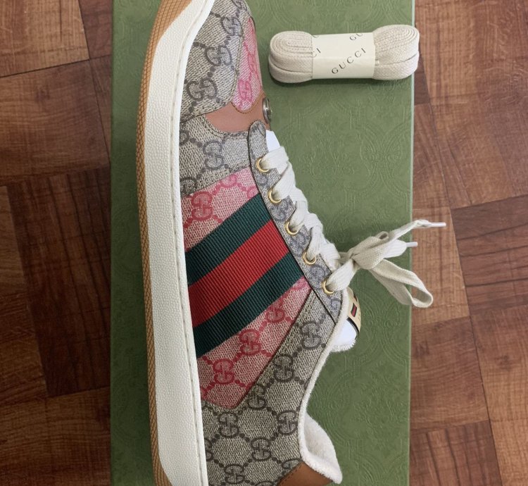 Gucci Screener GG Supreme