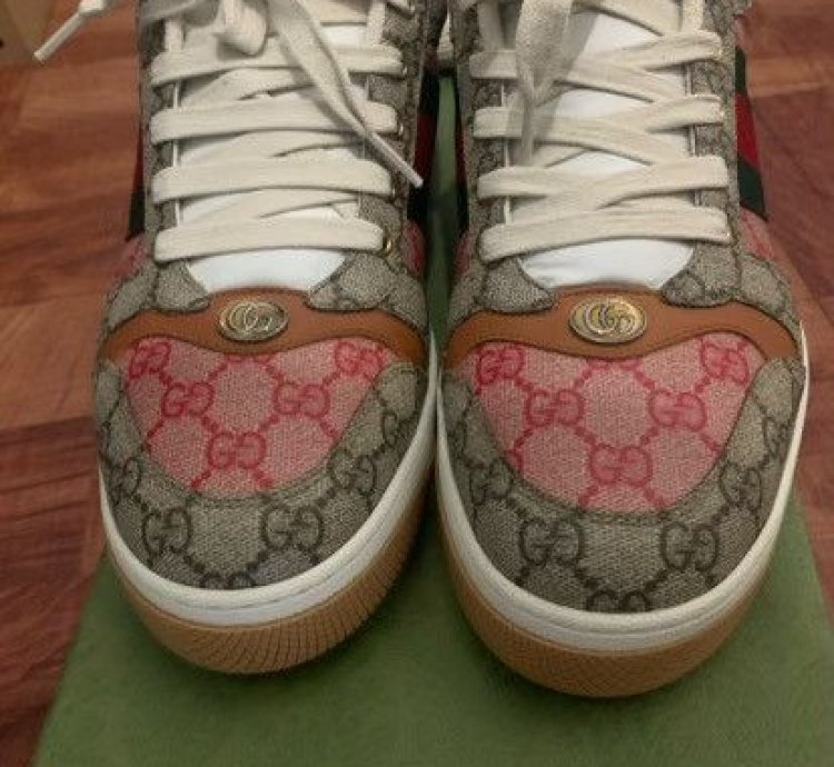 Gucci Screener GG Supreme