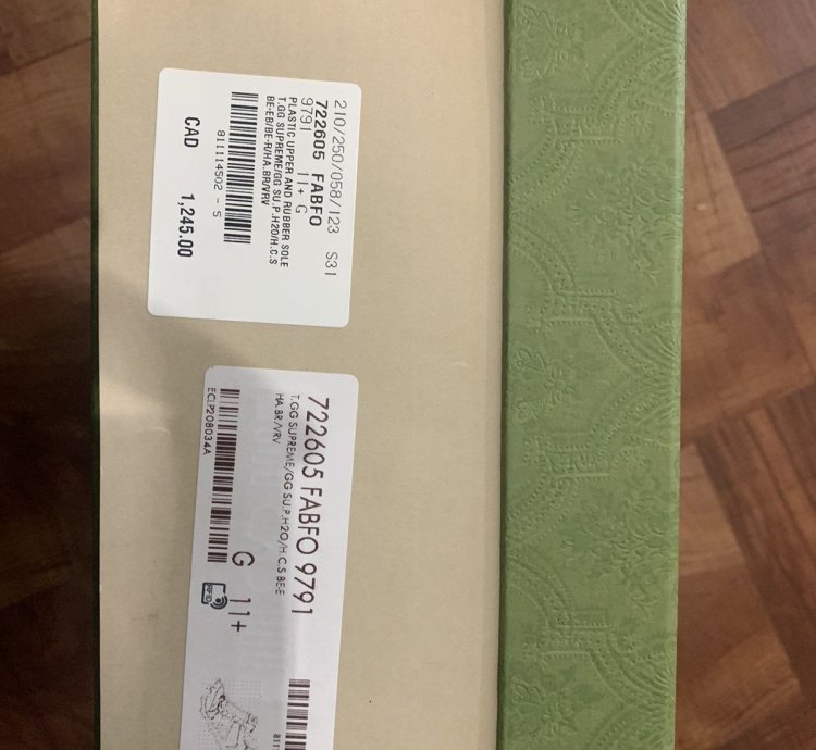 Gucci Screener GG Supreme