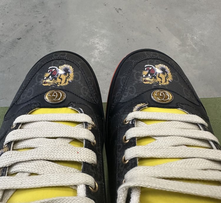 Gucci Screener Tiger Shoes Black