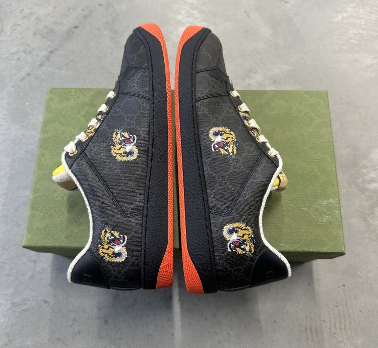Gucci Screener Tiger Shoes Black