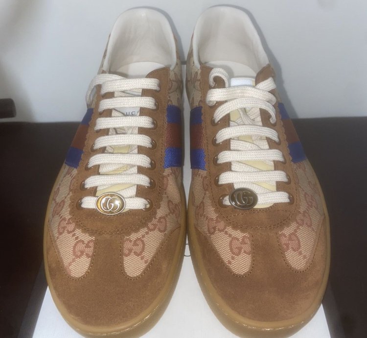 Gucci sneaker sz 10us(9 in Gucci)