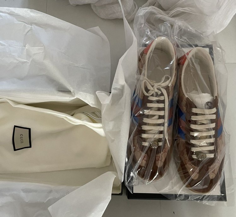 Gucci sneakers