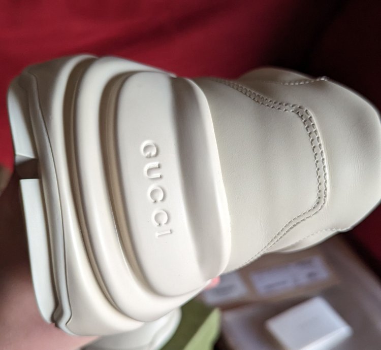 Gucci star rhyton sneakers size 13 5