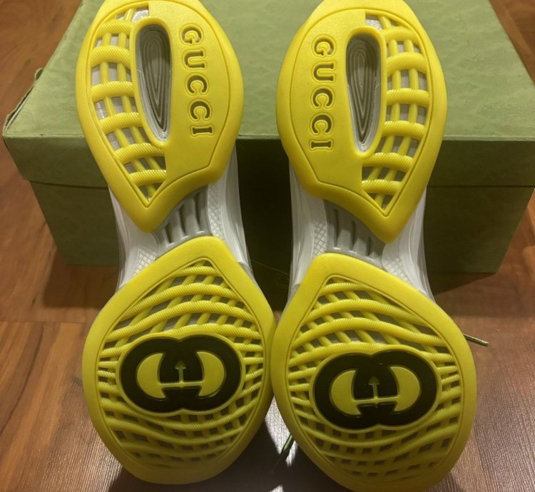 Gucci Technical Knit Run Sneakers